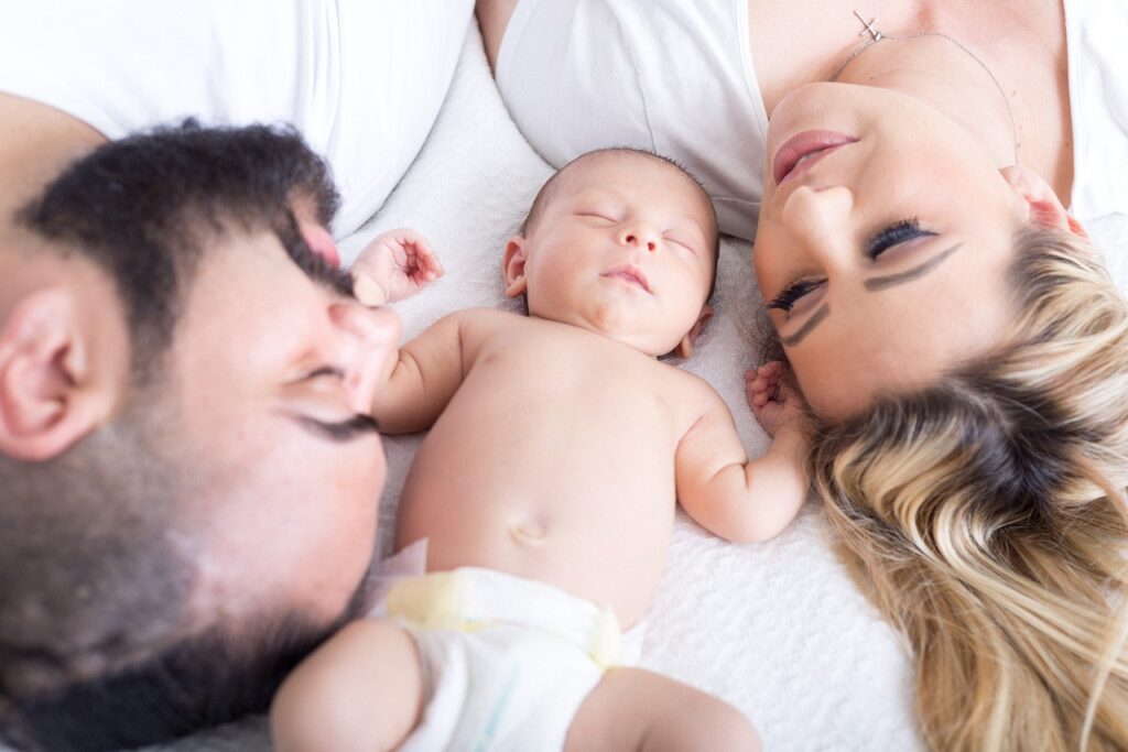 family-newborn-baby-2610205 family, newborn, baby-2610205.jpg
